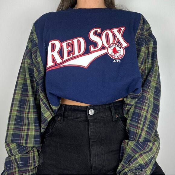 Red Sox Reworked Upcycled Long Sleeved Lightweight Baggy Loose fit Shirt Top - Picture 4 of 4